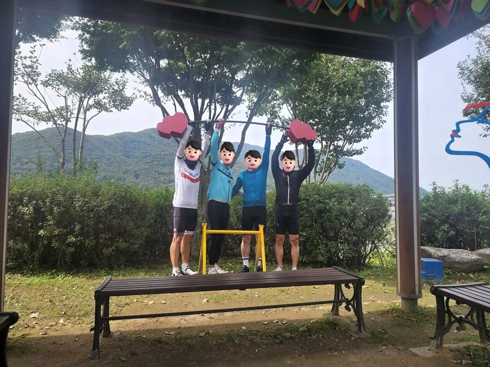 설치 포토존 둘러보기1 — 디테일 51 (52 / 64)